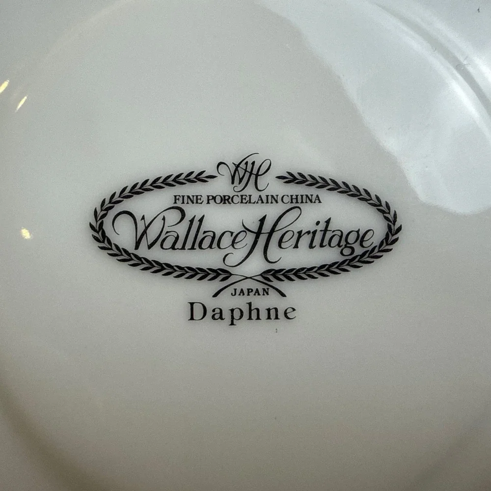 VTG Wallace Heritage Daphne Saucers 2pc Set Fine China Porcelain Floral Gold Rim